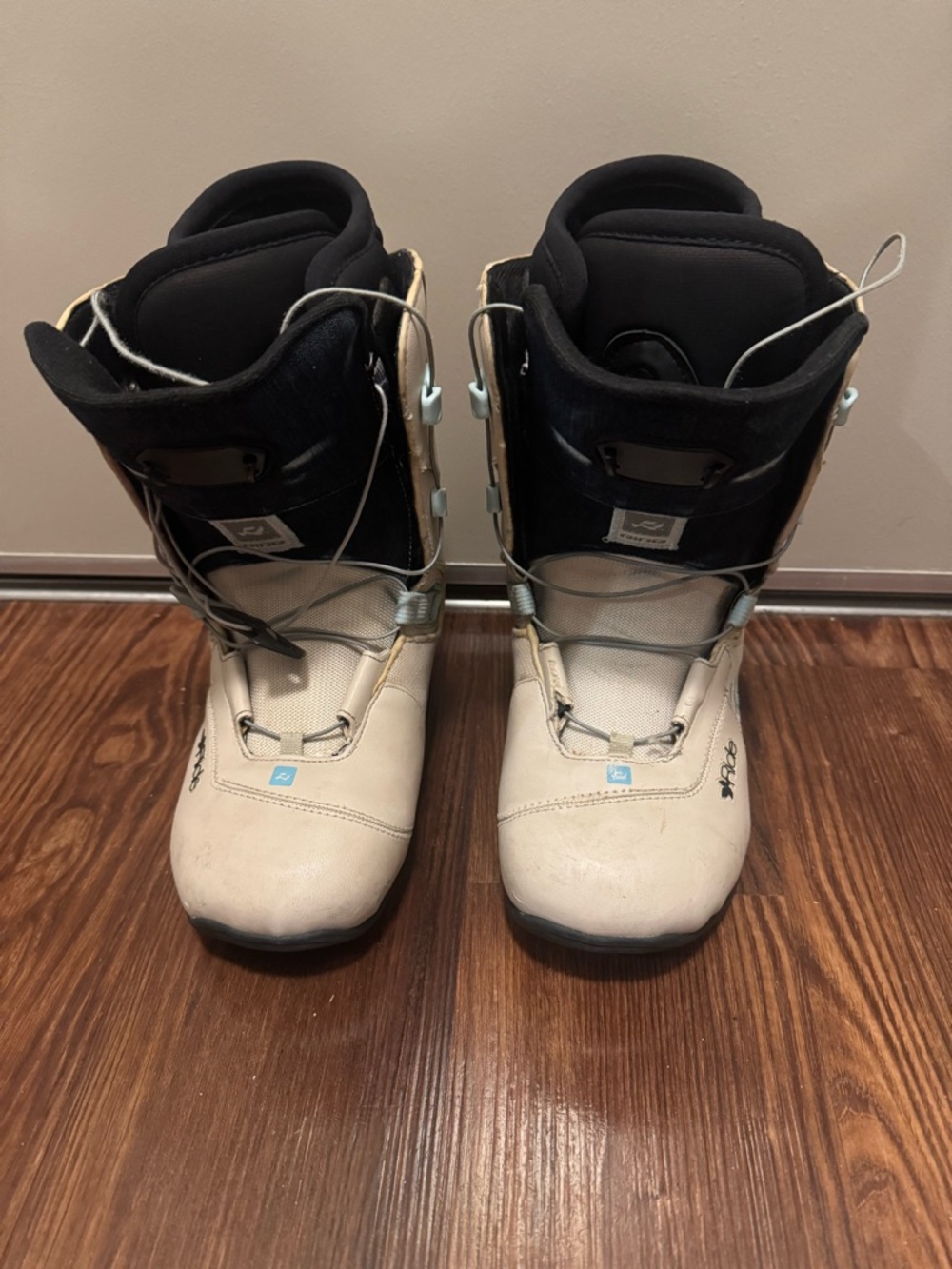 Women’s Beige and Black Snowboard Boots - Comfortable All-Mountain Support